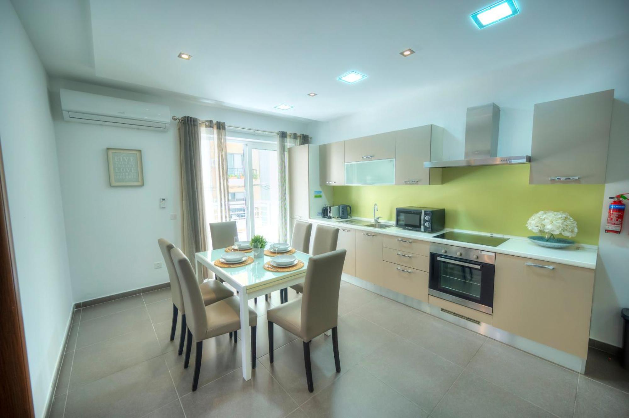 Bright & Large 2Bedrooms In Sliema Center Mpor1-1 Экстерьер фото