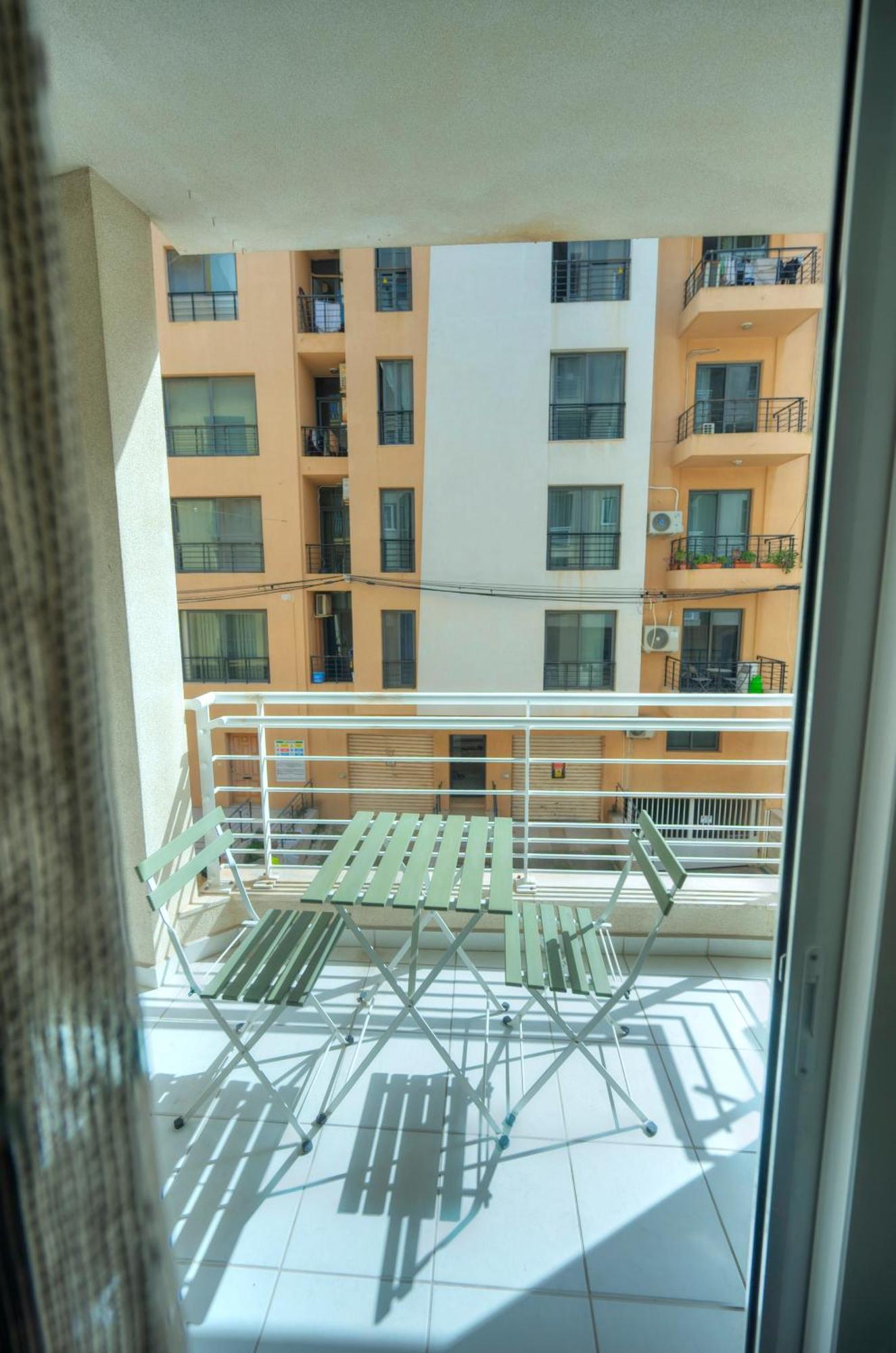Bright & Large 2Bedrooms In Sliema Center Mpor1-1 Экстерьер фото