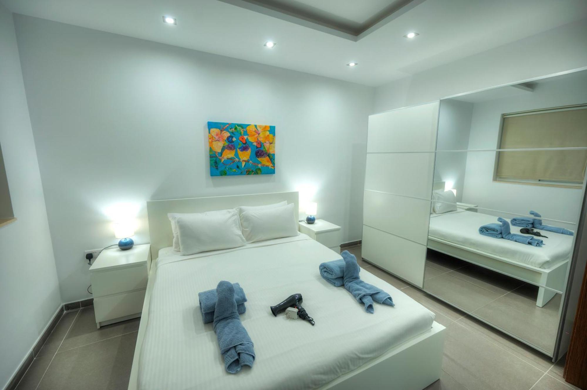 Bright & Large 2Bedrooms In Sliema Center Mpor1-1 Экстерьер фото